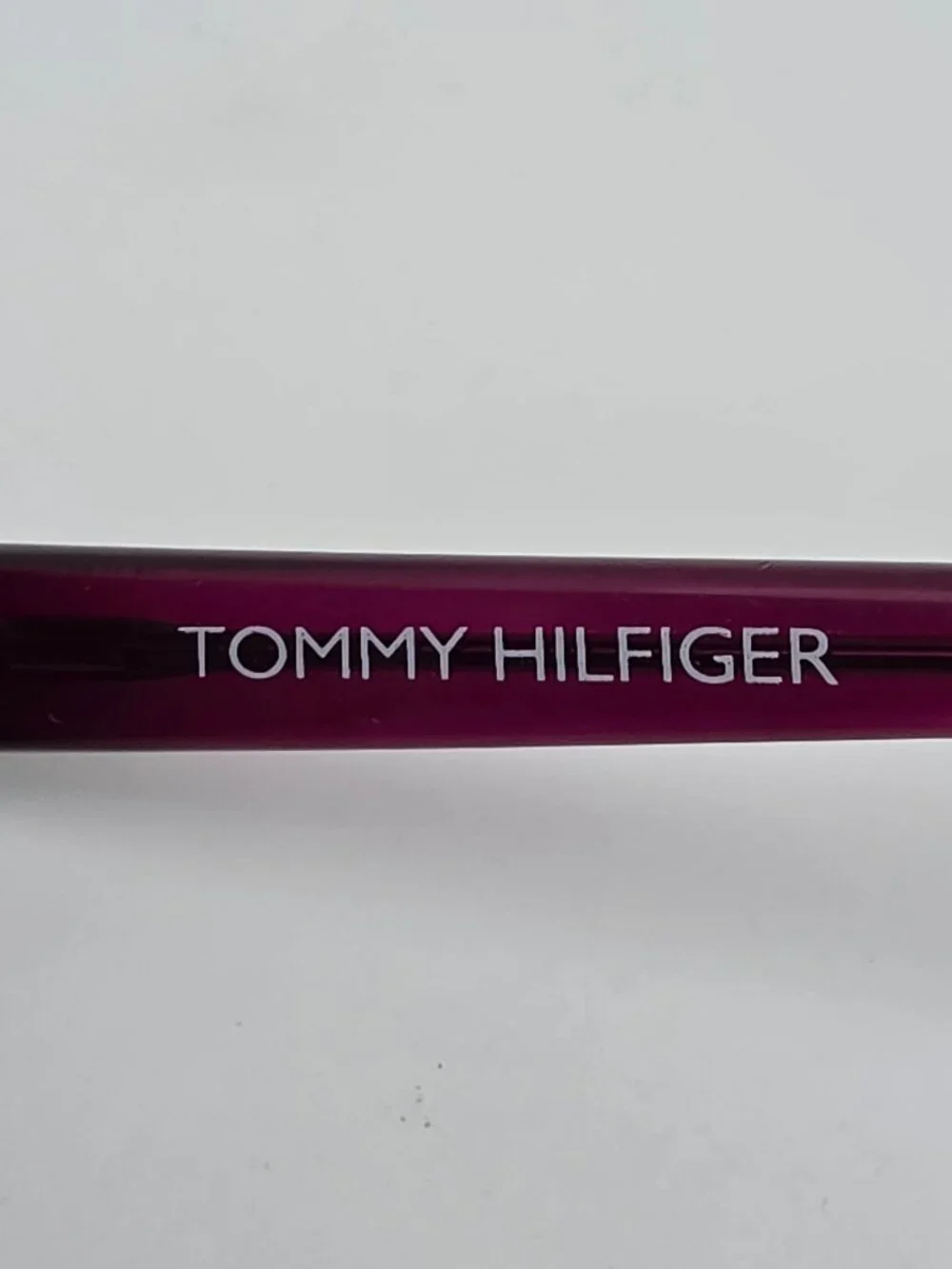 Tommy Hilfiger 4015 Crystal Purple Frame Blue Lens Sunglasses w/ Case 49-14-131